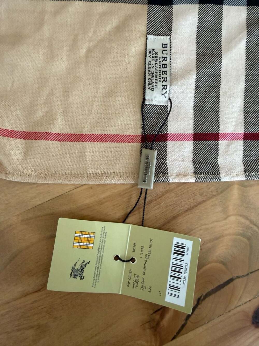 Burberry London 100% Cashmere Giant Check Scarf Made in England - Picture 12 of 16